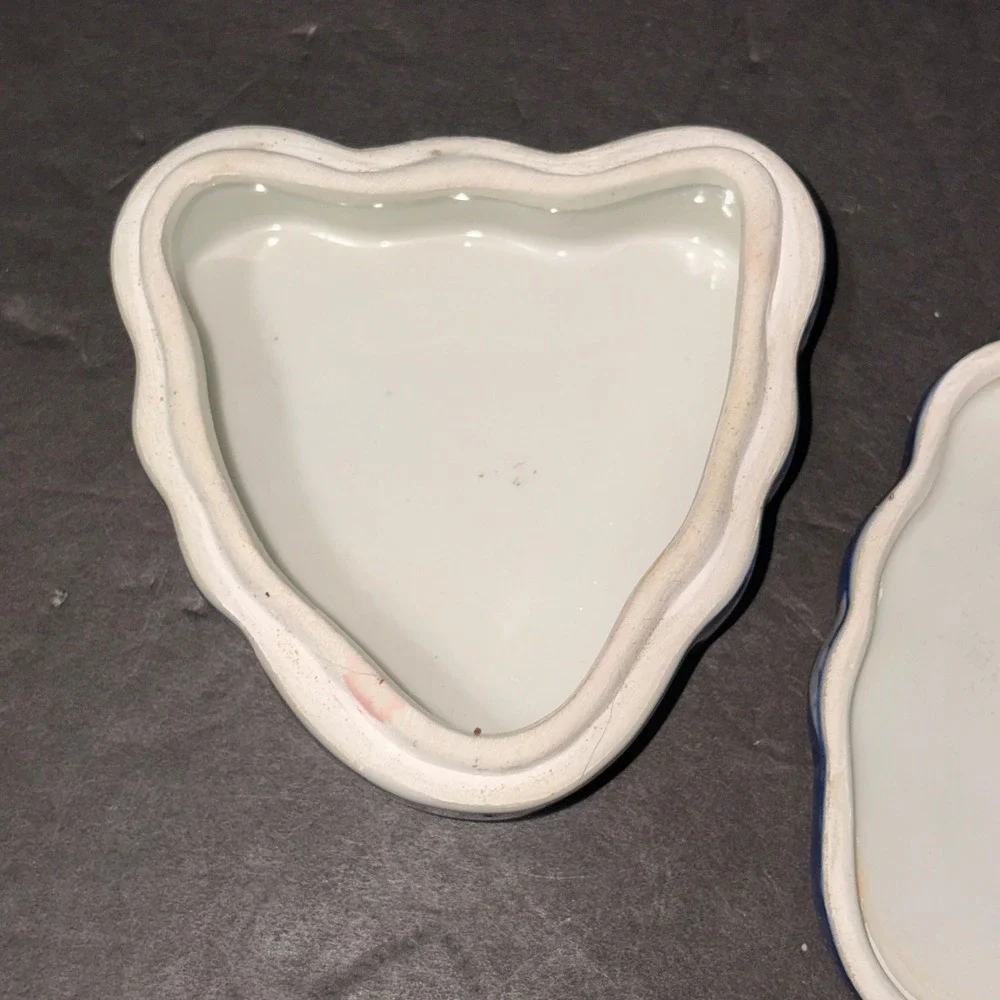 Unbranded blue white